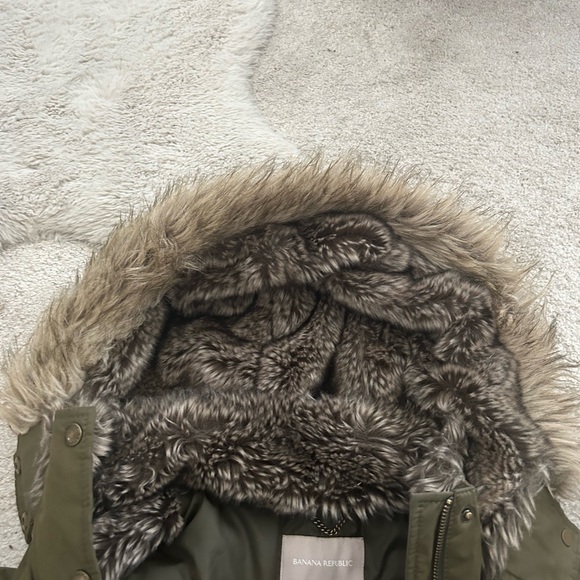 Banana Republic winter parka - Picture 4 of 5